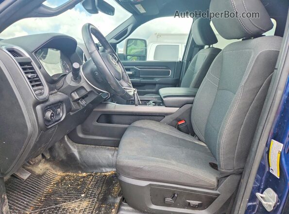 3C63RRHL3RG312271 2024 RAM 3500 Blue Widok wnętrza z przodu