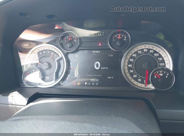 3C6JR6CT1HG794704 2017 RAM 1500 Red უკანა სავარძლების ხედი