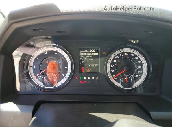 3C6JR6DG2PG665774 2023 RAM 1500 White Вид щитка приладів