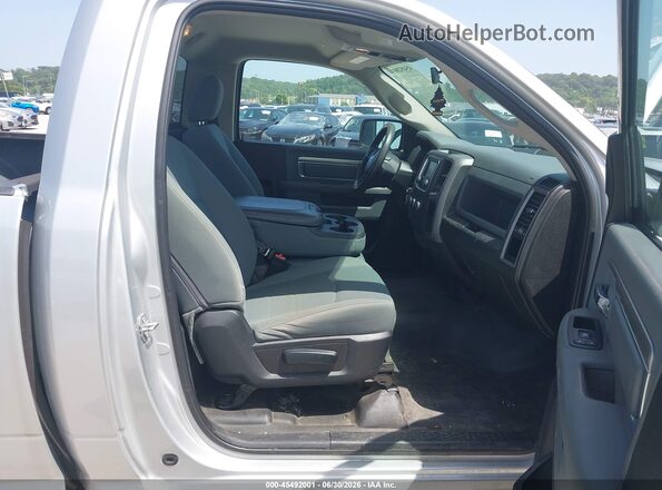 3C6JR6DG3KG502852 2019 RAM 1500 CLASSIC Gray Սալոնի դիմացի տեսք