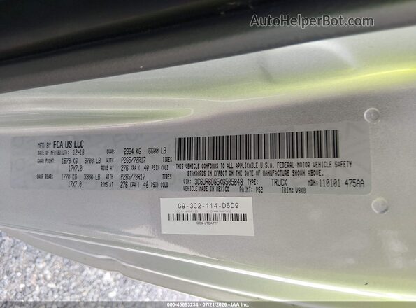 3C6JR6DG5KG505848 2019 RAM 1500 CLASSIC Silver ძრავის განყოფილების ხედი