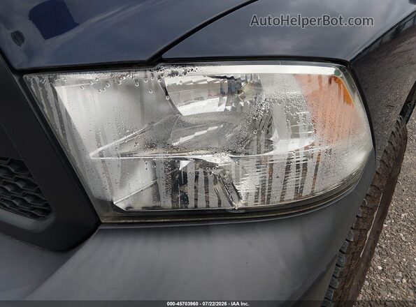 3C6JR6DG6KG503929 2019 RAM 1500 CLASSIC Синий Вид спереди