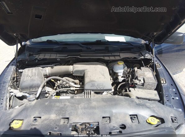 3C6JR6DG7HG764673 2017 RAM 1500 Синий Вид сзади