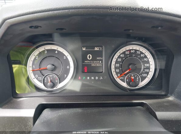 3C6JR6DG7JG321476 2018 RAM 1500 White უკანა სავარძლების ხედი