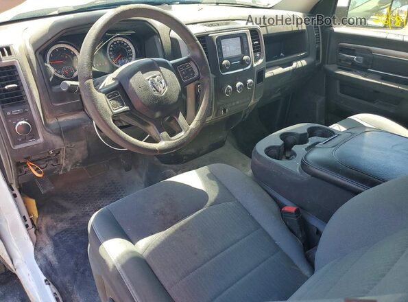 3C6JR6DG8NG427747 2022 RAM 1500 White Dashboard view