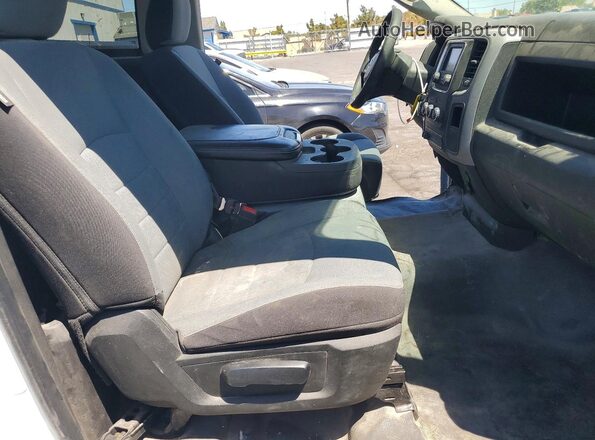 3C6JR6DG8NG427747 2022 RAM 1500 White Rear seats view