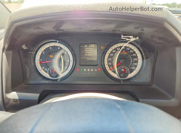 3C6JR6DT5KG560698 2019 RAM 1500 Белый Вид щитка приборов