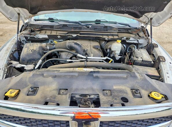 3C6JR6DT9GG257575 2016 RAM 1500 White Vista interior trasera