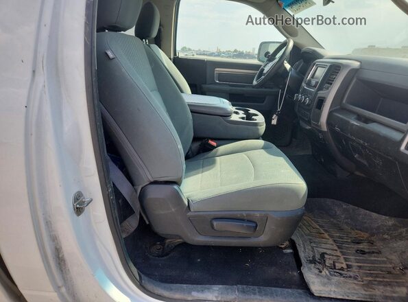 3C6JR7ATXHG565656 2017 RAM 1500 White Вид задніх сидінь