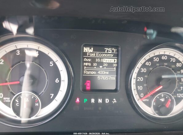 3C6JR7DG2HG704726 2017 RAM 1500 Gray Widok tylnych siedzeń