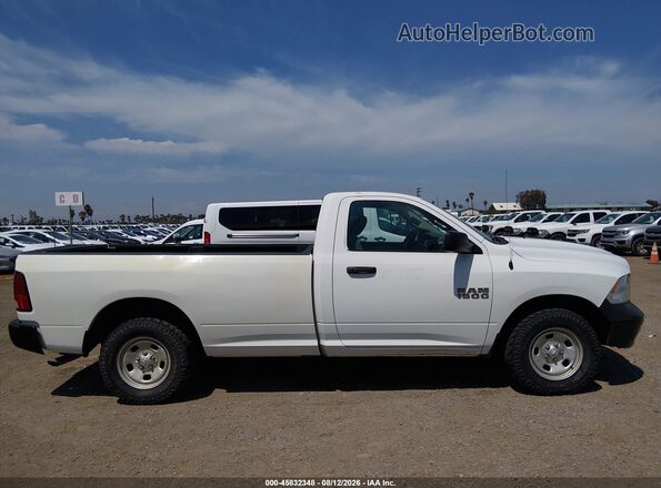 3C6JR7DG2HG765350 2017 RAM 1500 Белый Вид задней части салона