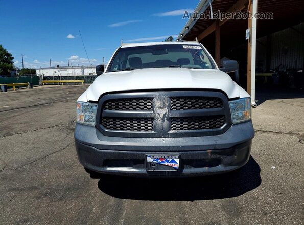 3C6JR7DG2KG568735 2019 RAM 1500 White Դիմացի տեսք