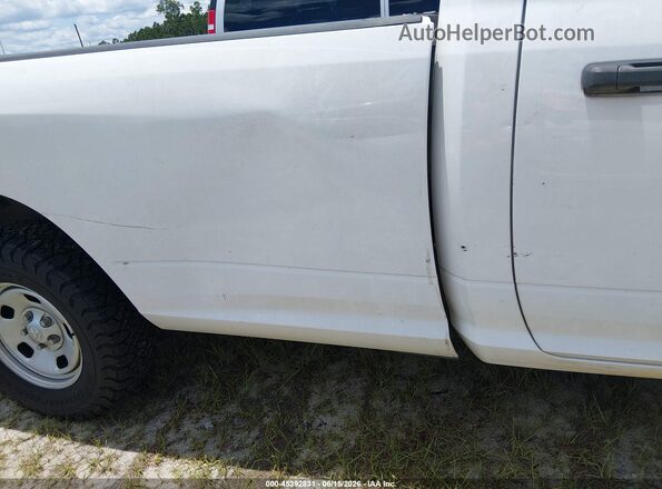 3C6JR7DG2LG211136 2020 RAM 1500 CLASSIC White Widok wnętrza 360 stopni