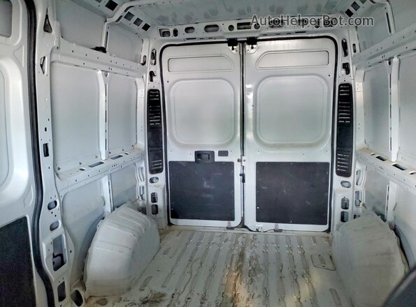 3C6LRVCG4TE174892 2026 RAM PROMASTER White Вид задніх сидінь