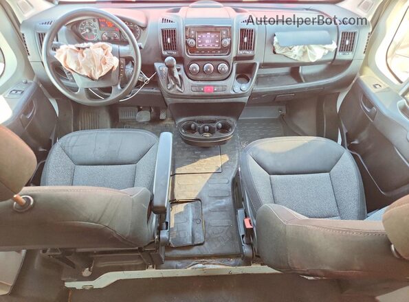 3C6LRVDG5ME508170 2021 RAM PROMASTER Two Tone Вид панелі приладів