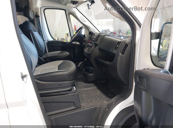 3C6LRVPG8ME548321 2021 RAM PROMASTER 2500 Белый Вид салона спереди