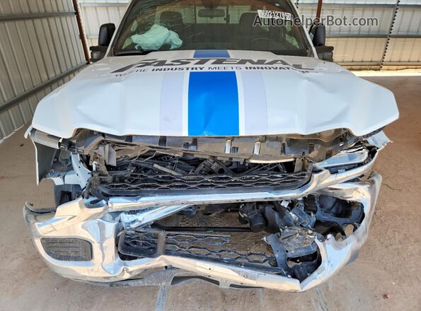 3C6MR4AJ3RG266103 2024 RAM 2500 Белый Вид задней части салона