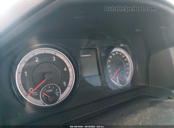 3C6MR5AL6JG128048 2018 RAM 2500 Silver Vista de los asientos traseros