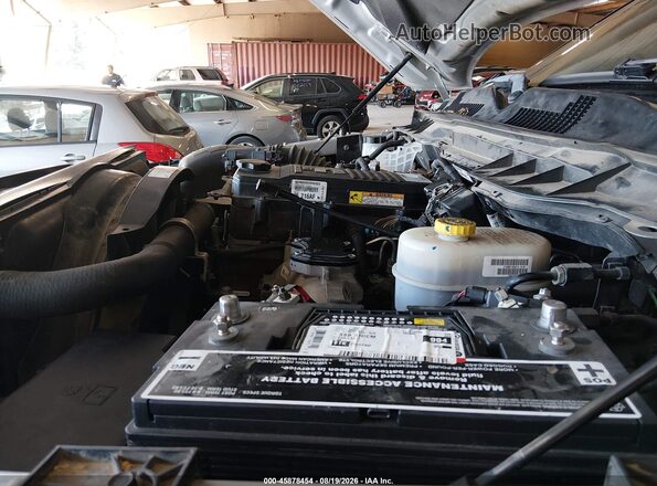 3C6MR5AL6JG128048 2018 RAM 2500 Silver Vista frontal