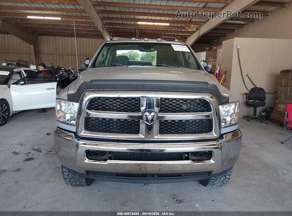 3C6MR5AL6JG128048 2018 RAM 2500 Silver Vista interior trasera