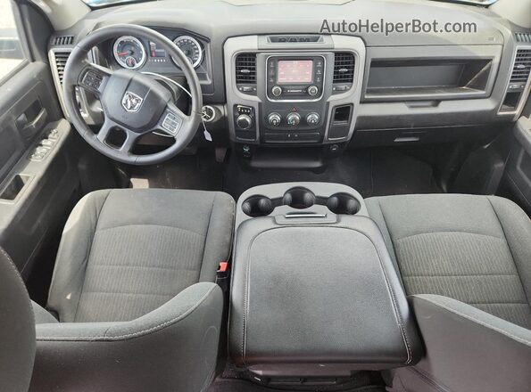 3C6RR6KT9NG172125 2022 RAM 1500 Blue Widok deski rozdzielczej