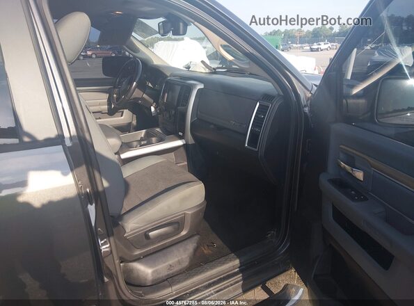 3C6RR6LT0GG293062 2016 RAM 1500 Gray Вид салону спереду