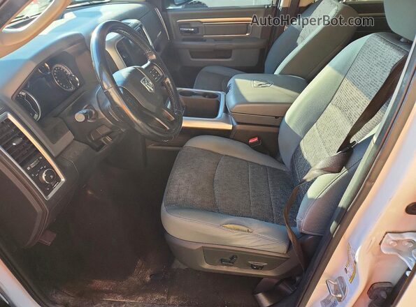 3C6RR6LT3HG734376 2017 RAM 1500 White წინა სალონის ხედი