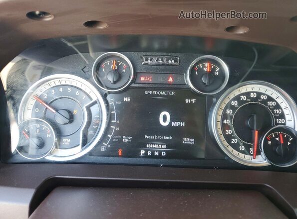 3C6RR6LT9GG388140 2016 RAM 1500 White Widok zestawu wskaźników