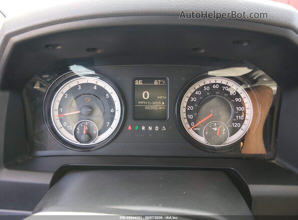 3C6RR7KG0LG273088 2020 RAM 1500 CLASSIC White Հետևի նստատեղերի տեսք