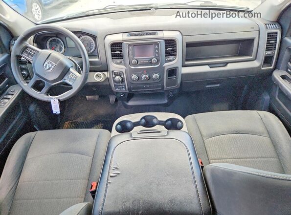 3C6RR7KG9NG230503 2022 RAM 1500 Silver Dashboard view