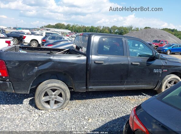 3C6RR7KT1HG556023 2017 RAM 1500 Black Rear interior view