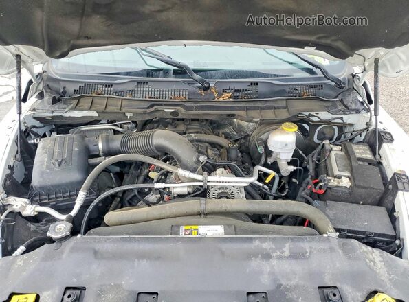 3C6RR7KT1PG653527 2023 RAM 1500 Белый Вид задней части салона