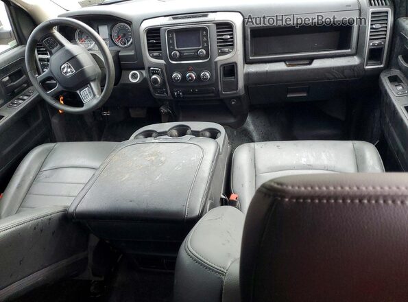3C6RR7KT1PG653527 2023 RAM 1500 Белый Вид панели приборов