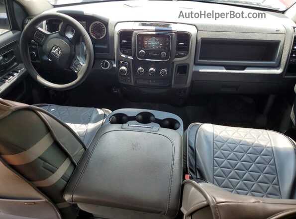 3C6RR7KT4HG794142 2017 RAM 1500 Burgundy Vista del salpicadero