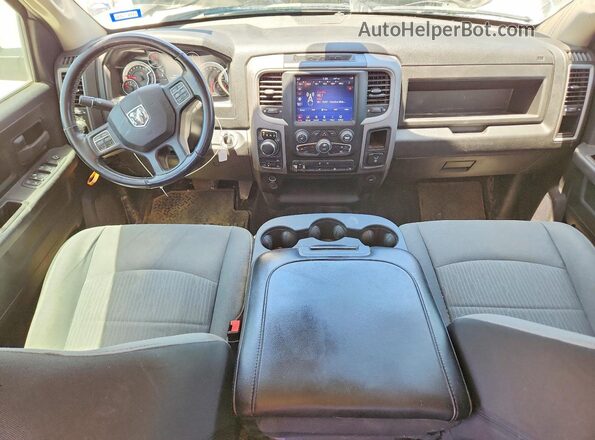 3C6RR7KT4MG711397 2021 RAM 1500 Белый Вид панели приборов