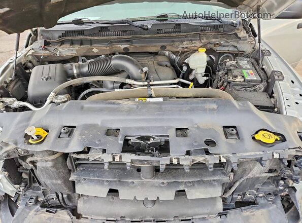 3C6RR7KT6GG169367 2016 RAM 1500 Серебряный Вид задней части салона