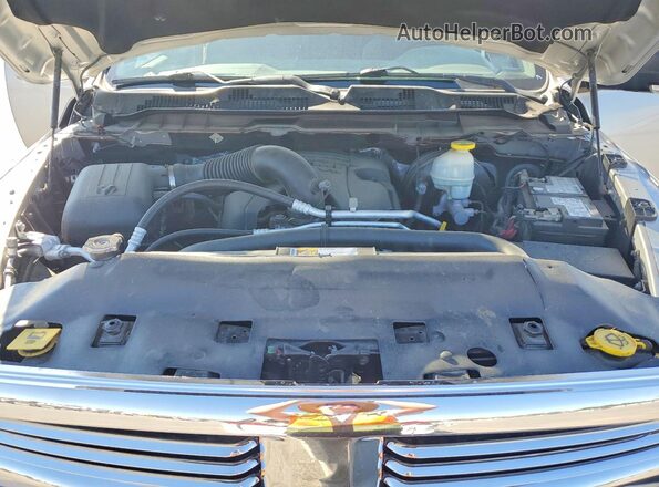 3C6RR7LT2HG640821 2017 RAM 1500 White Rear interior view