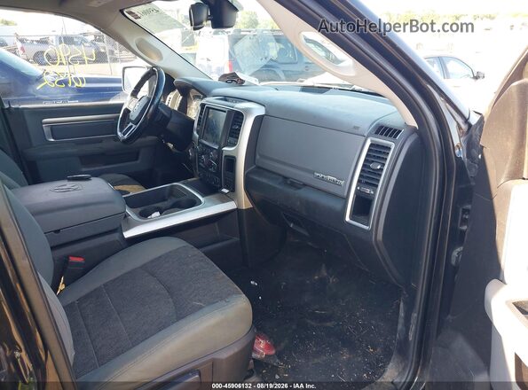 3C6RR7LT9GG175484 2016 RAM 1500 Черный Вид салона спереди