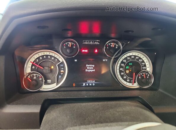 3C6RR7LTXHG751200 2017 RAM 1500 Синий Вид щитка приборов