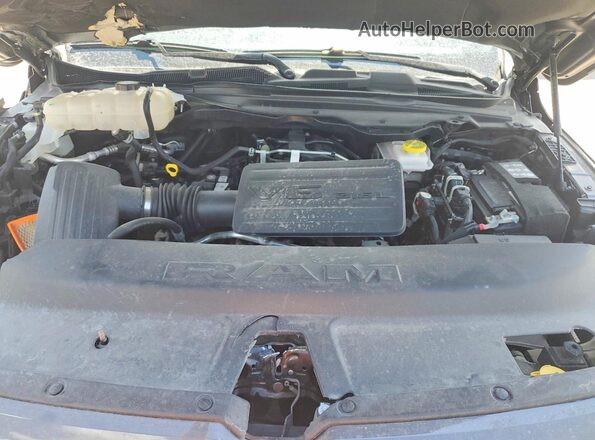 3C6RRFFG5S4152786 2025 RAM 1500 Gray Vista interior trasera