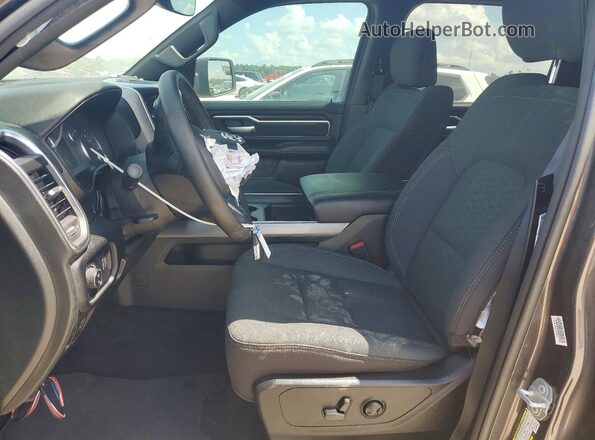 3C6RRFFG5S4152786 2025 RAM 1500 Gray Vista interior delantera