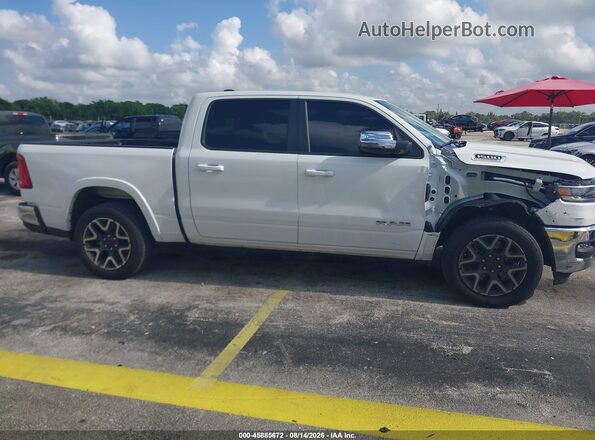 3C6SRFJP6T4159725 2026 RAM 1500 White Widok wnętrza z tyłu
