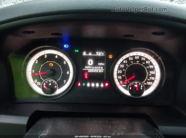 3C6TR4CT6HG623993 2017 RAM 2500 White უკანა სავარძლების ხედი