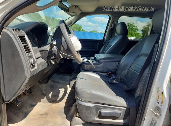 3C6TR4HT2GG279196 2016 RAM 2500 Белый Вид салона спереди