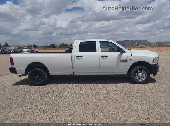 3C6TR4HT4JG361678 2018 RAM 2500 White 360 interior view