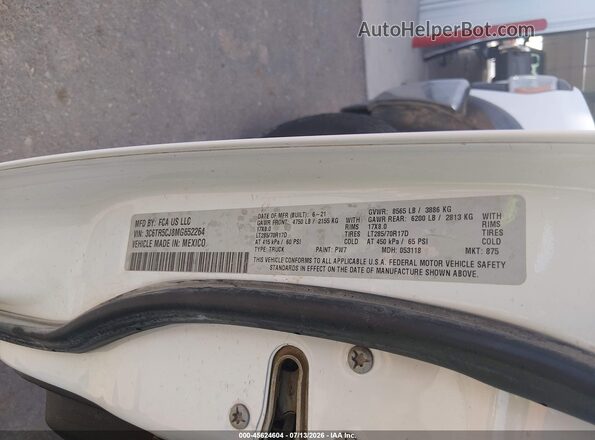 3C6TR5CJ8MG652264 2021 RAM 2500 White ძრავის განყოფილების ხედი