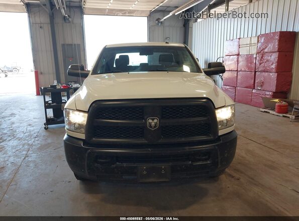 3C6TR5CT7JG295270 2018 RAM 2500 White ხელსაწყოთა პანელის ხედი