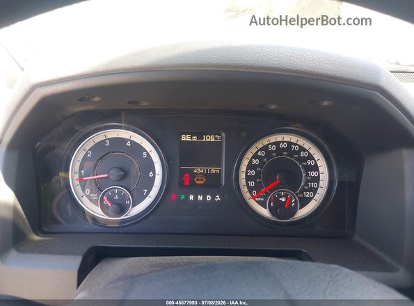 3C6TR5HT4GG340716 2016 RAM 2500 White Vista de los asientos traseros