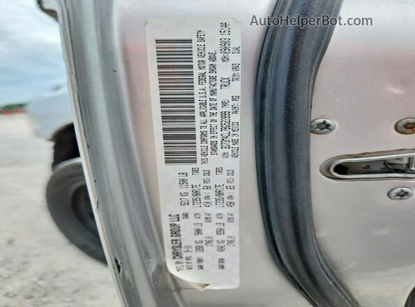 3C6TR5HT6JG242181 2018 RAM 2500 Silver VIN կոդի պիտակի տեսք
