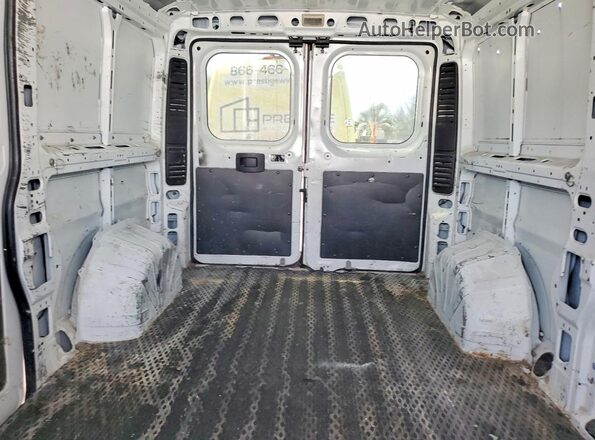 3C6TRVAG8JE109852 2018 RAM PROMASTER Двухцветный Вид задних сидений